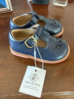 Felix & Flora Girls' Navy Scalloped Mary Jane Dress Shoes